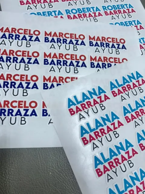 Etiqueta de silueta personalizada Alejandra Carrera - diseño 6