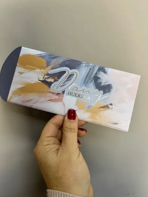Moneyholder personalizado Alejandra Carrera - diseño 66