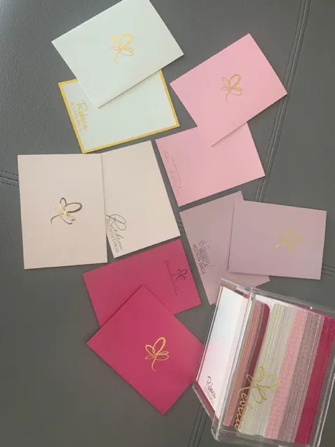 Tarjetería personalizada Alejandra Carrera - diseño 210