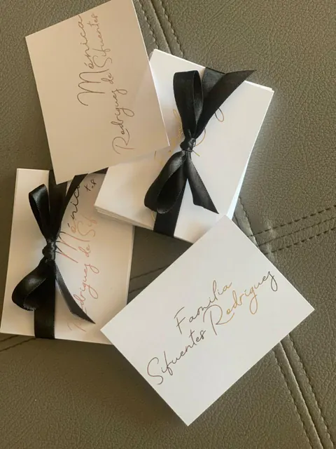 Tarjetería personalizada Alejandra Carrera - diseño 235