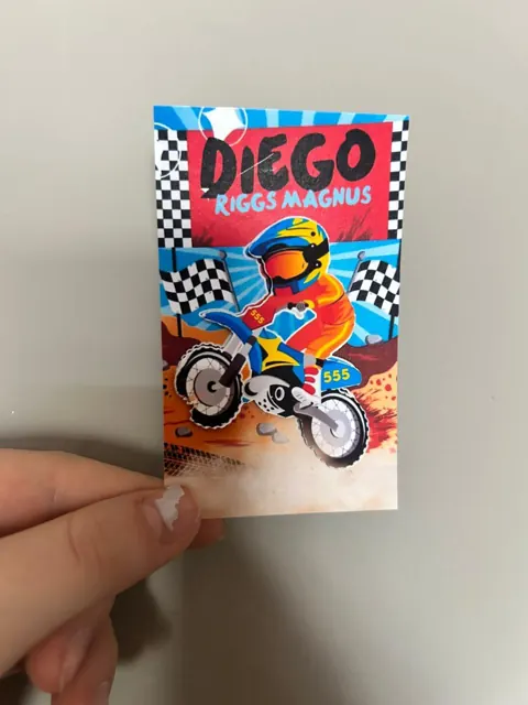 Tarjetería personalizada Alejandra Carrera - diseño 340