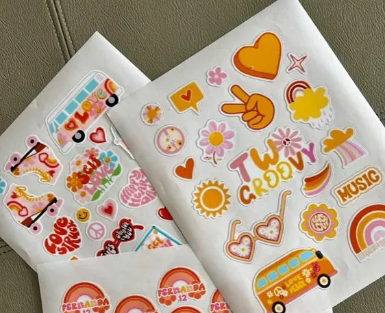 Etiquetas de silueta personalizada Alejandra Carrera - diseño 1
